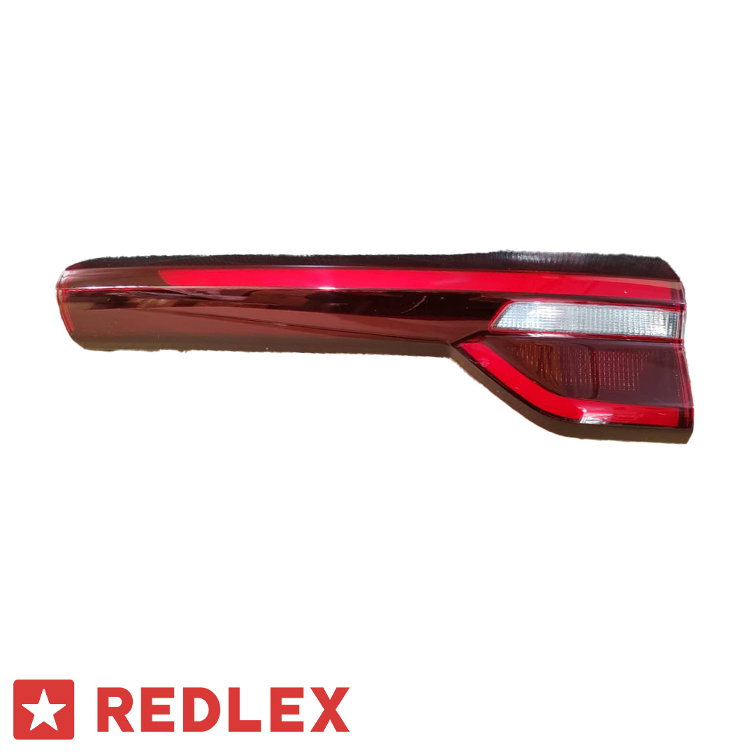 عقب راست تیگو 7 پرو چراغ خطر عقب راست روی صندوق اورجینال تیگو 7 پرو - Image 1